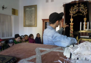 Wycieczka do synagogi.