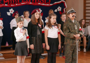 Szkolne Święto Niepodległości.