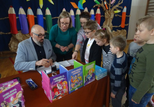Spotkanie z pisarzem Waldemarem Cichoniem.