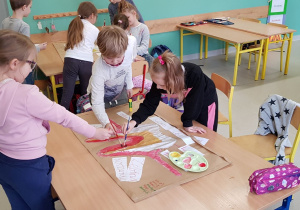Malujemy budowę zęba.
