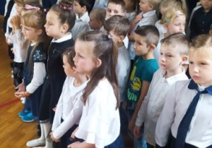 Dzieci z klas 1a i 1b
