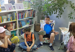 Dzieci w Otwartej Bibliotece.