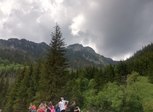 Klasy 5b,6a i 7b pozdrawiają z wycieczki w Tatry i Pieniny