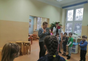 Zajęcia z przedszkolakami.