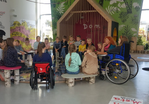 Rozmowy w kręgu w Centrum Dialogu.