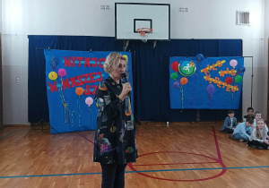 Pani Dyrektor rozmawia z rodzicami
