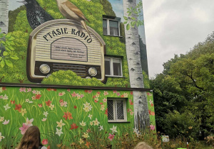 Mural "Ptasie radio".