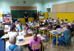 O bezpiecznej drodze do szkoły w 1b.