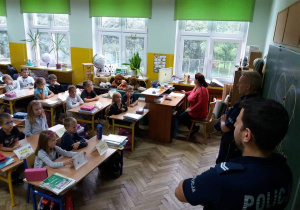 O bezpiecznej drodze do szkoły w 1b.