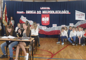 Inscenizacja w wykonaniu klas siódmych.