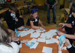 Andrzejkowy wieczór wróżb- zabawa dla uczniów klasy 4b i klasy 4c.