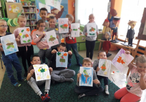 Wycieczka uczniów 1a do biblioteki przy ul. Wilczej.