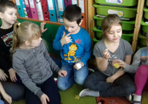 Zajęcia w ramach projektu Zdrowo jem, więcej wiem- W Białej krainie - ostrożnie z solą i cukrem.
