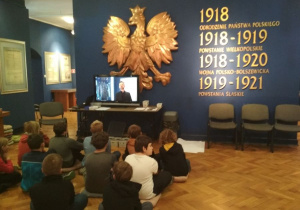 Lekcja muzealna w Muzeum Tradycji Niepodległościowych.