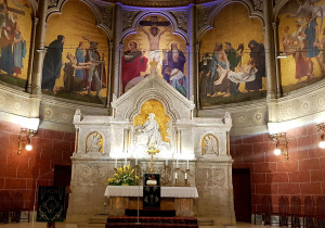 Ołtarz w Kościele Ewangelicko- Augsburskim