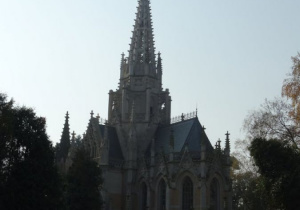 Neogotycka kaplica- mauzoleum Karola Scheiblera.