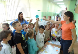 Kropka odnaleziona. Uczniowie krzyczą: Potrafię!