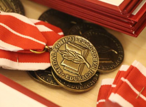 Medal Komisji Edukacji Narodowej